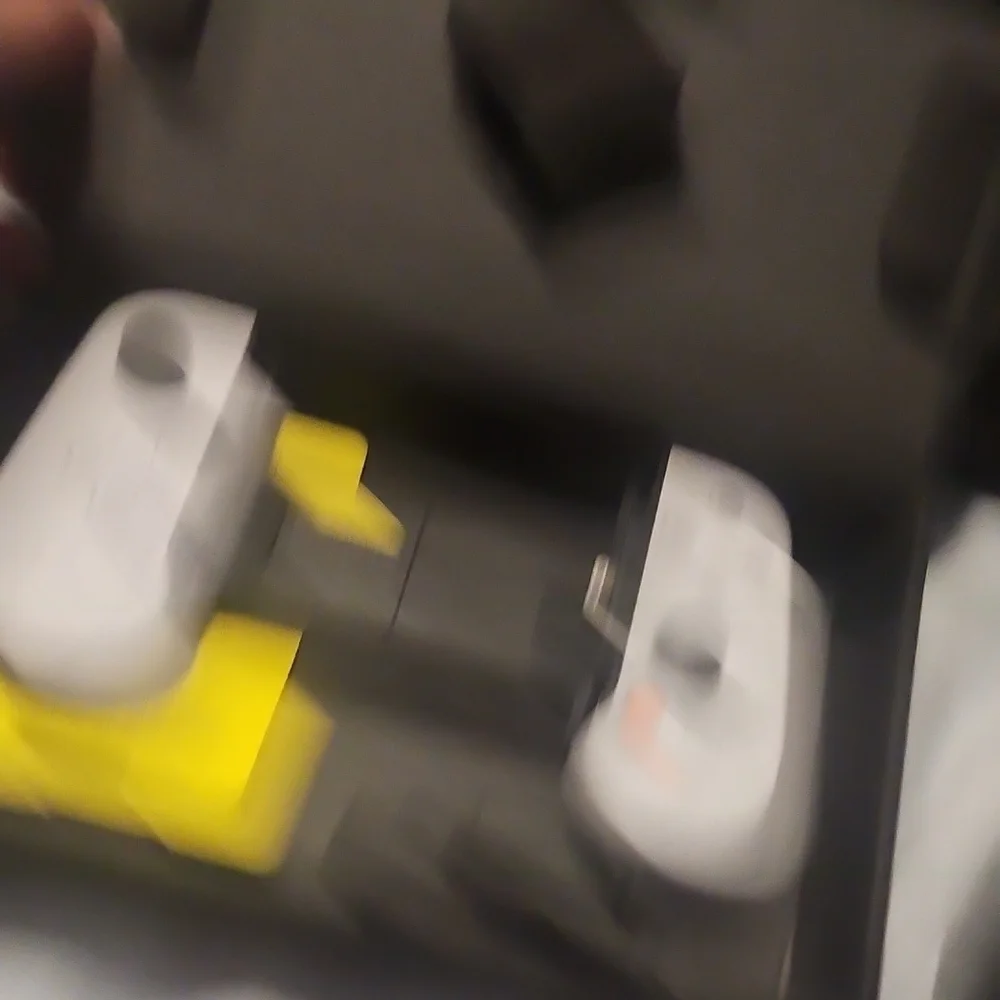 BACKBONE gaming Controller -remote Play. iPhone Compatible Version